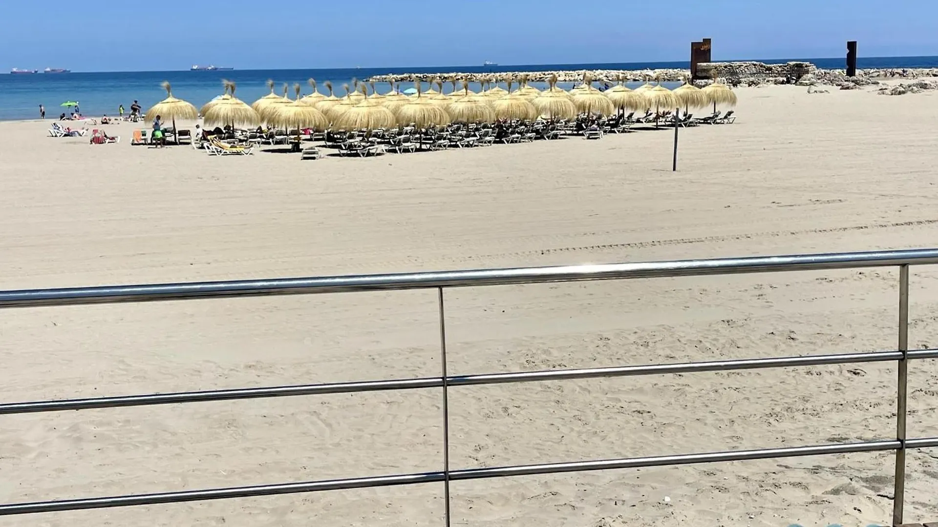 Apartbeach Mar Internum 4 Junto Playa Y Piscina La Pineda Spain