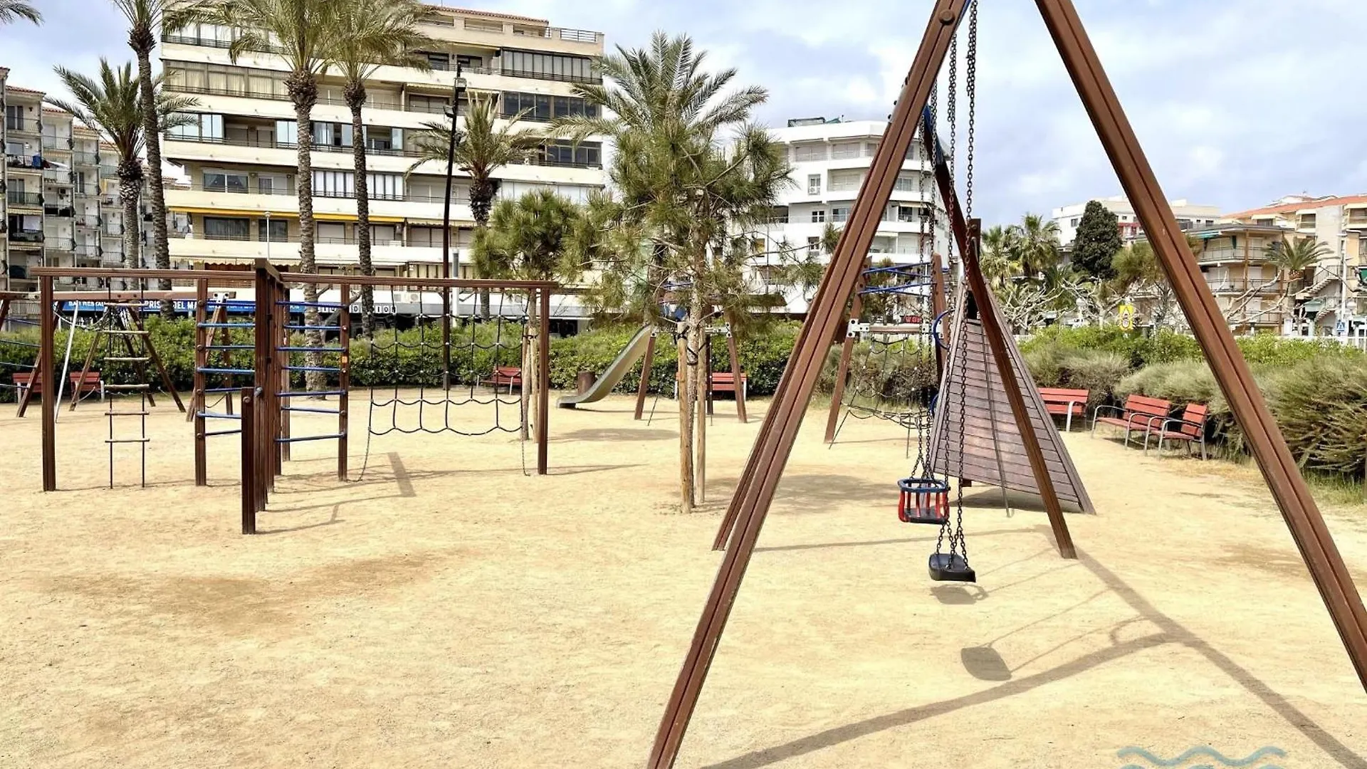 Apartbeach Mar Internum 4 Junto Playa Y Piscina La Pineda Apartment